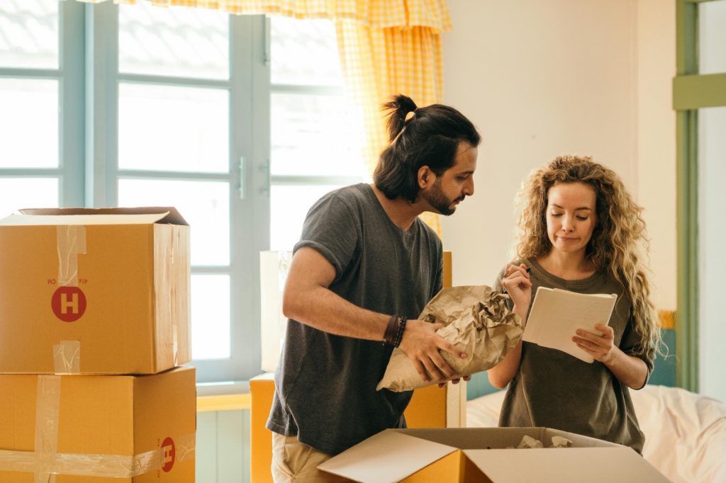 Perusahaan Pindahan Profesional (Mover & Packer)