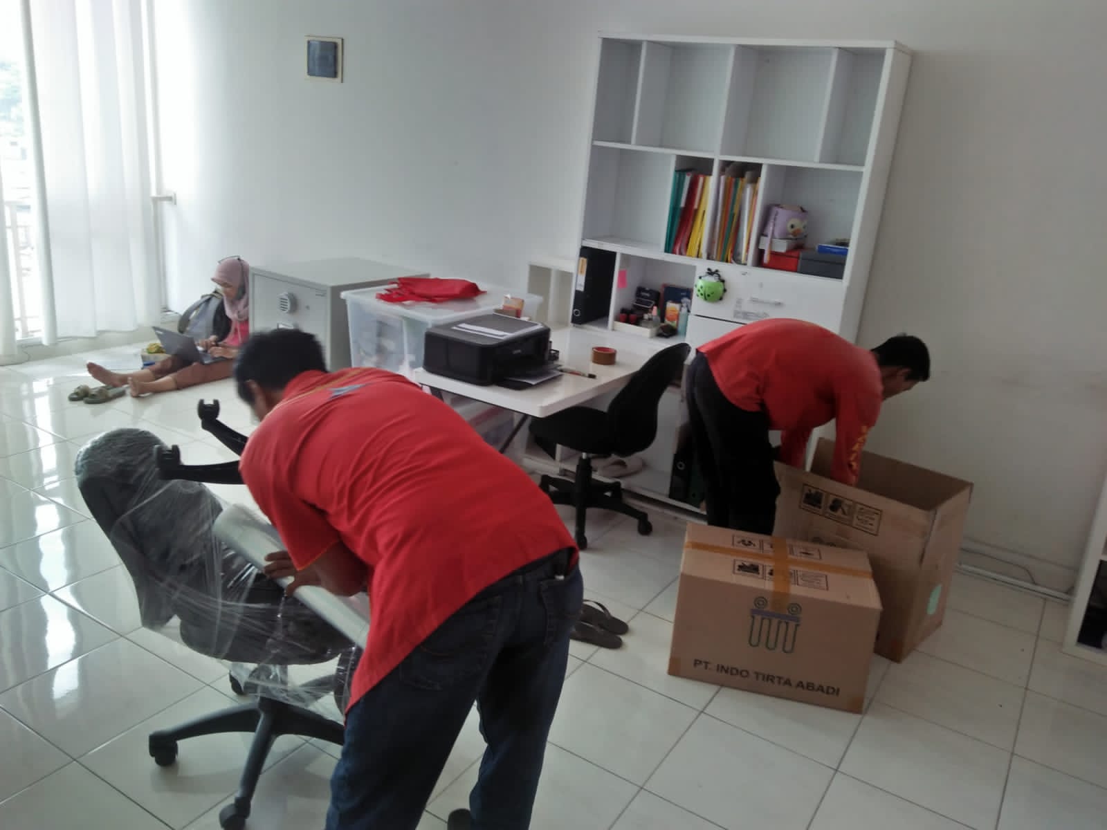Media Mover packing barang pindahan